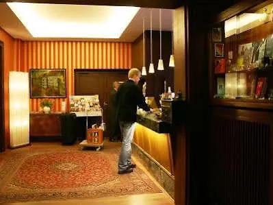 Stadt-gut-hotel Bogota Отель 2*